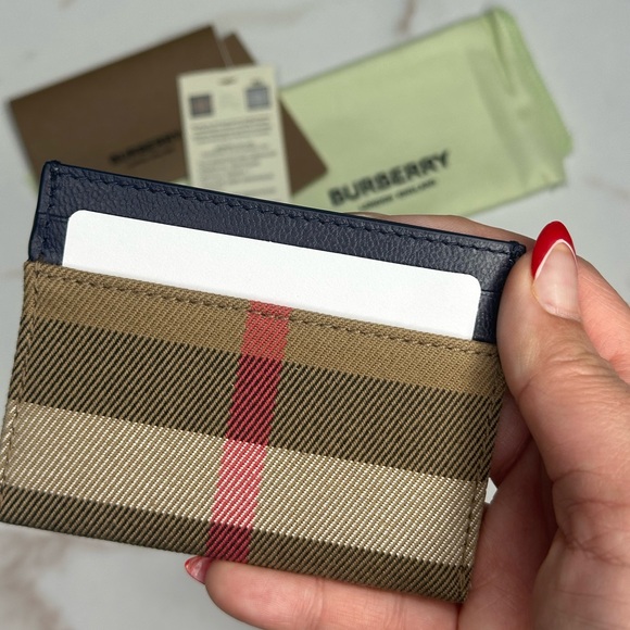 Burberry Leather and House Check Card Holder - Picture 1 of 3